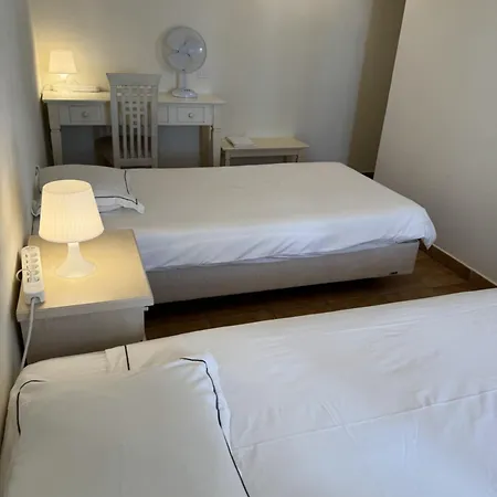 The Yellow House Guest house *