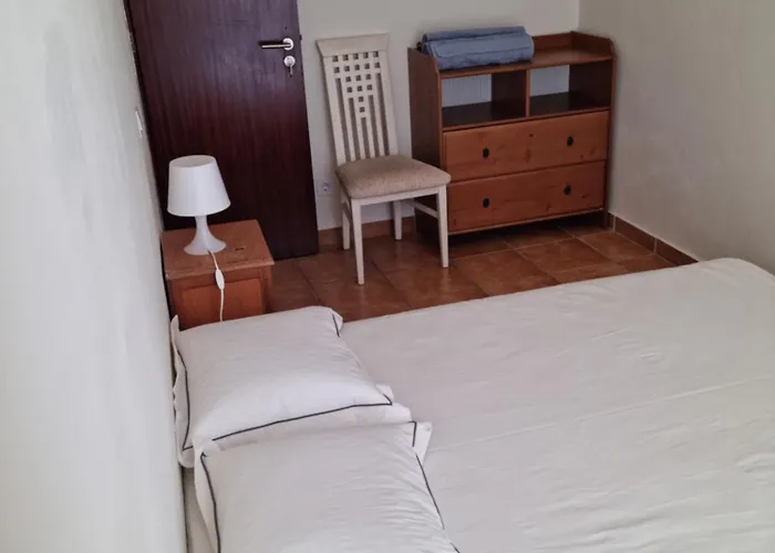 招待所 The Yellow House